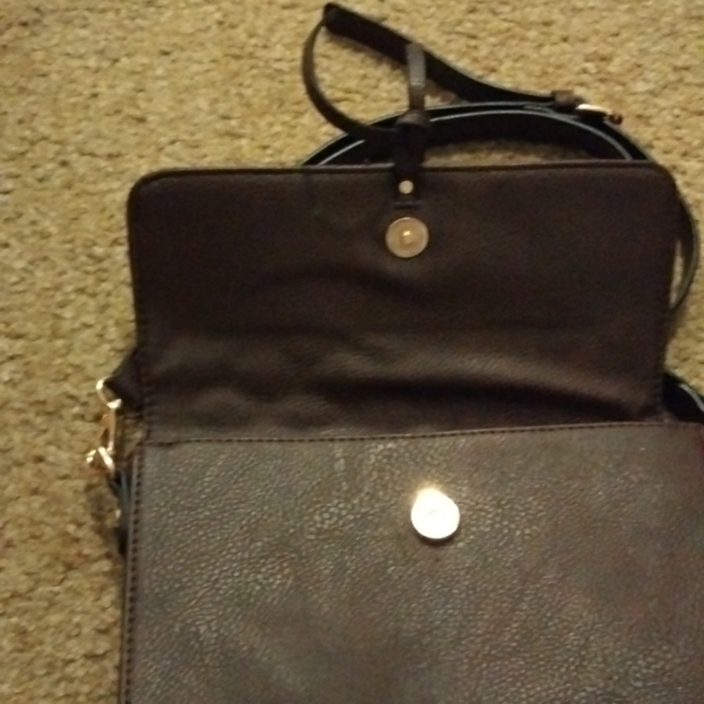 Purse - Picture 2 of 5